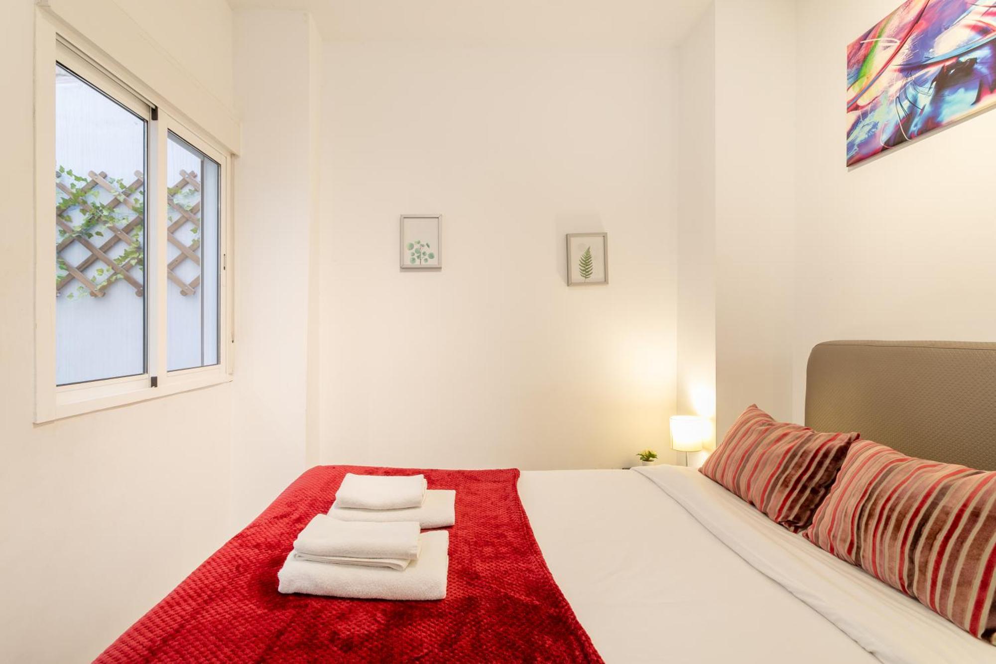 Apartamentos Centricos De San Leandro Alicante Exterior foto