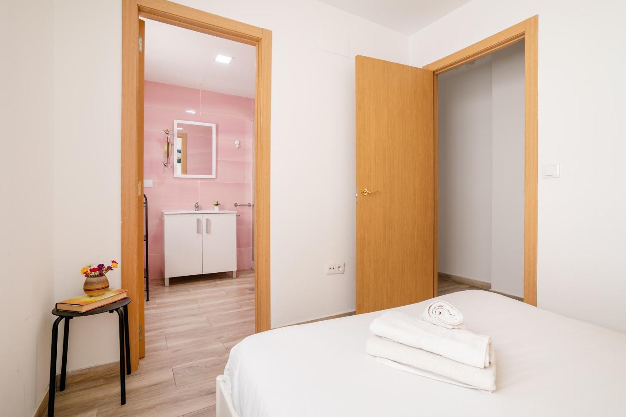 Apartamentos Centricos De San Leandro Alicante Exterior foto